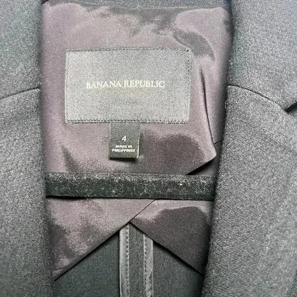 Banana Republic Single Button Black Blazer - Picture 8 of 10